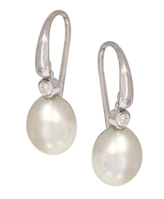 Sterling silver and freshwater pearl earrings